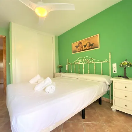 A 50m De La Playa Apartment